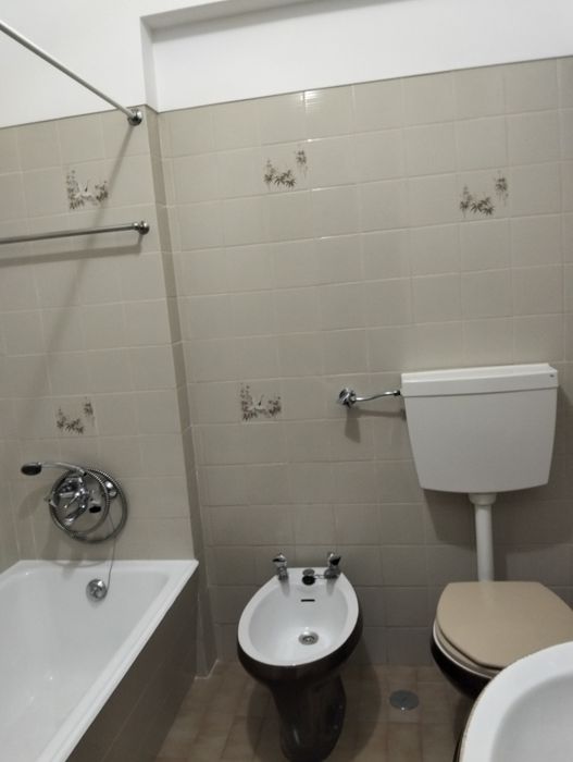 Arrenda-se T3 renovado em Odivelas com garagem