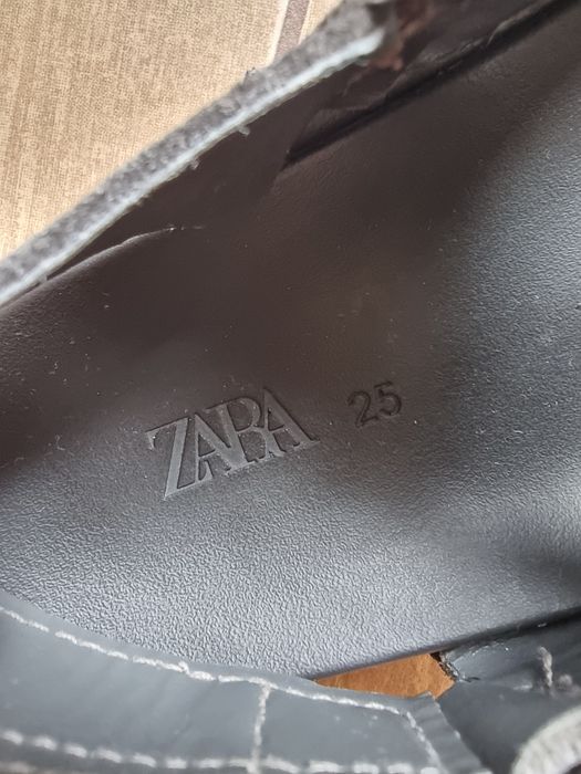 Босоніжки на хлопчика zara