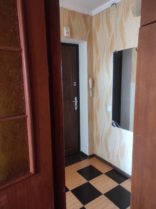 Продається 1-но кімнатна квартира в районі райлікарні!!