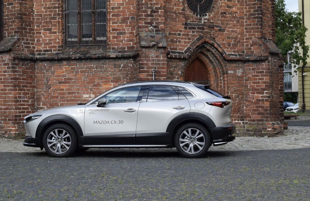 Dokładki do zderzaków (dyfuzory)  i nakładki progowe Mazda cx  -30.