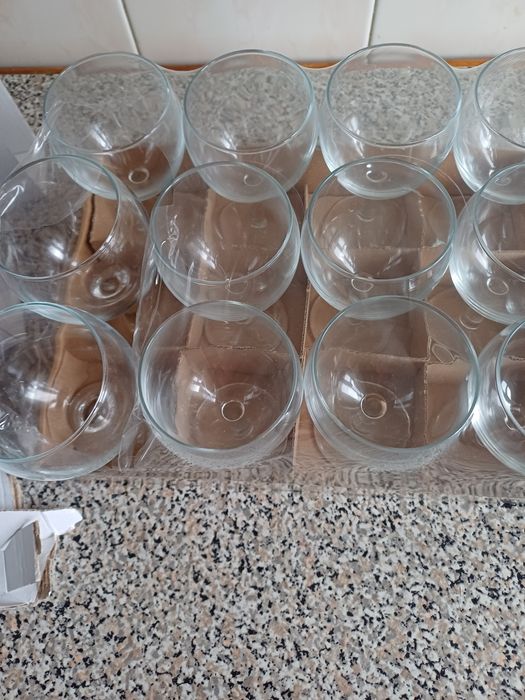 Lote de copos novos embalados