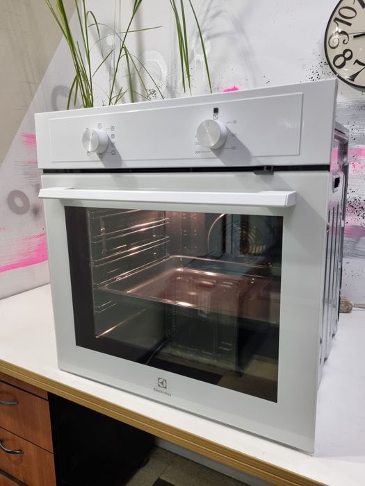 ТОП Electrolux надійна духова шафа духовка пічка печка духовой шкаф