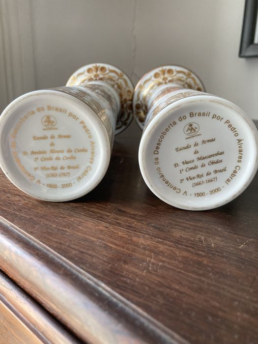 Várias peças de porcelana fina