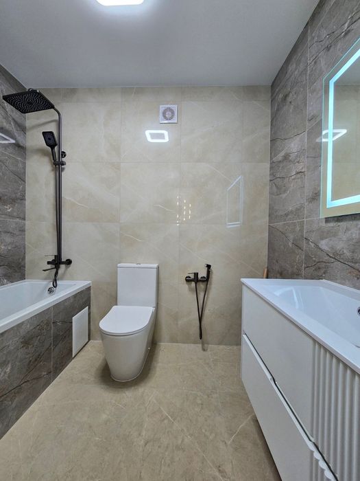 Продам Таун на Перемичці!