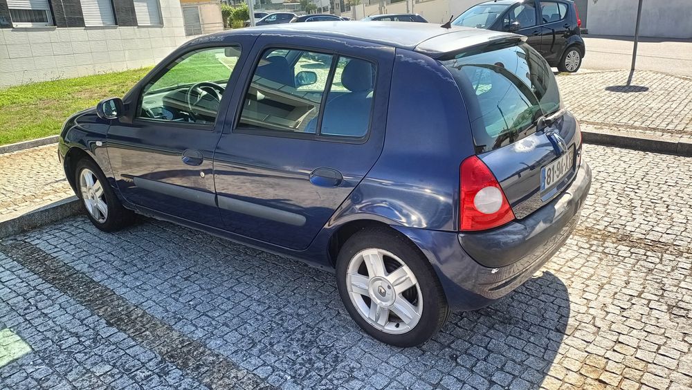 Renault Clio 2004