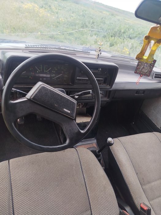 Продам авто мазда 323