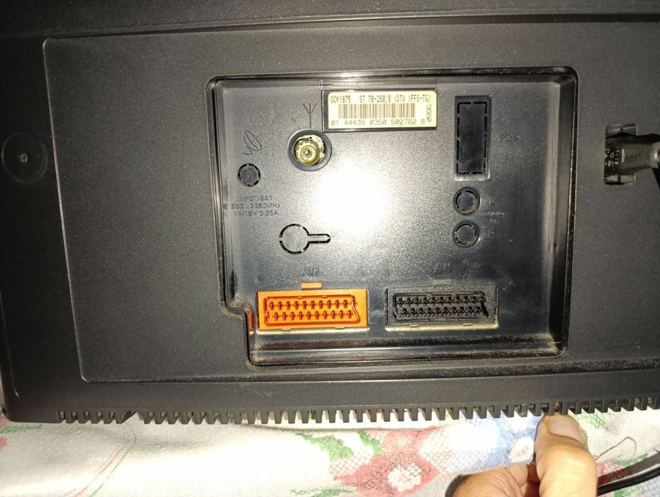 Televisão Grundig - 70 cm