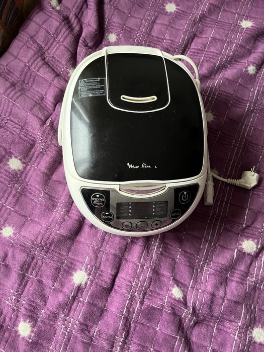 Продам мультиварку в рабочем состоянии