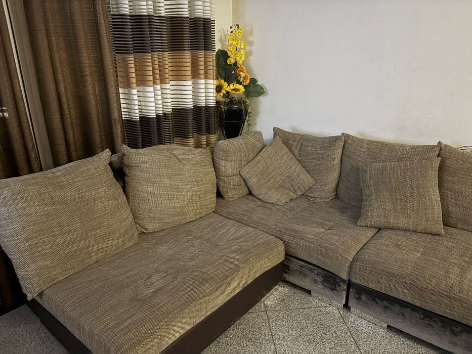 Sofá de sala á venda completo como na foto. Transporte com o comprador