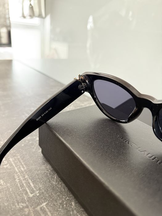 Okulary przeciwsloneczne Saint Laurent