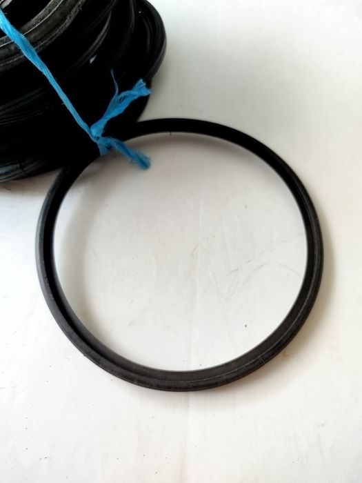 Uszczelki kielicha rury kanalizacyjnej 160 mm, nowe