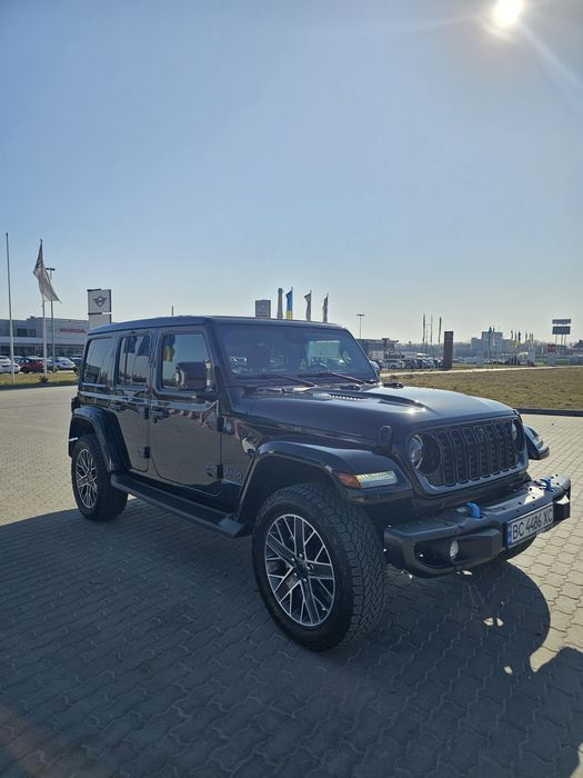Jeep Wrangler 2023 VIN 1C4RJXU66RW163211 фото оголошення 9 з 17