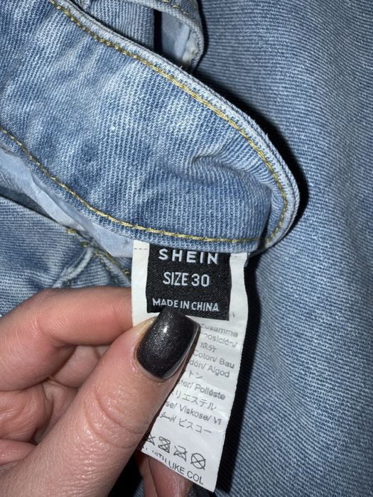 Джинси жіночі стильні