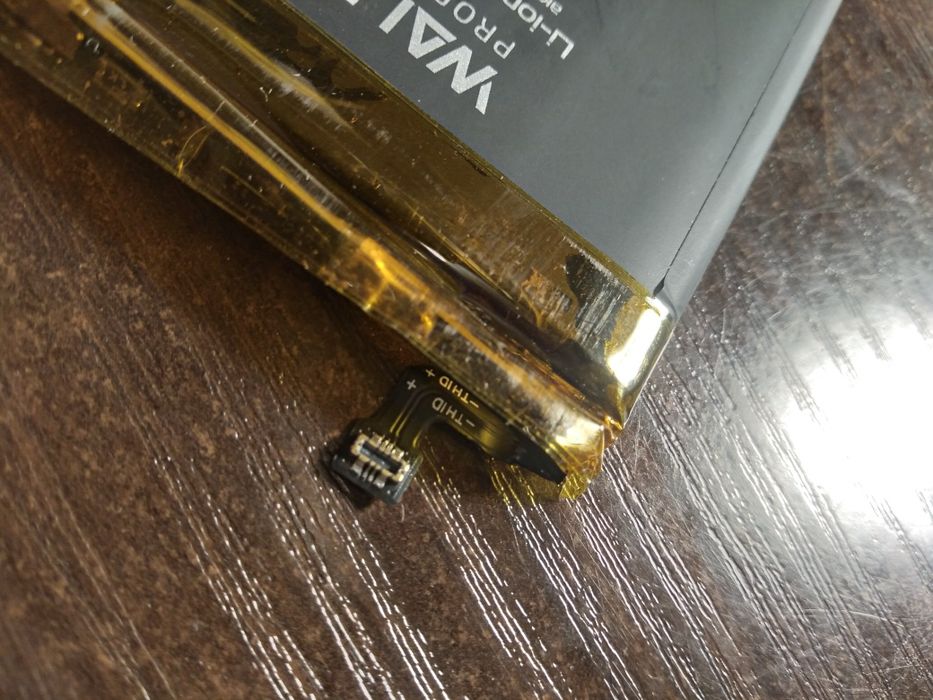 Батарея на редмі нот 8т