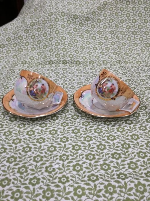 Chávena Vista Alegre Madre Pérola Dama Antiga 1924