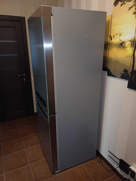 Холодильник Whirlpool