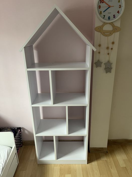 Regal dzieciecy domek