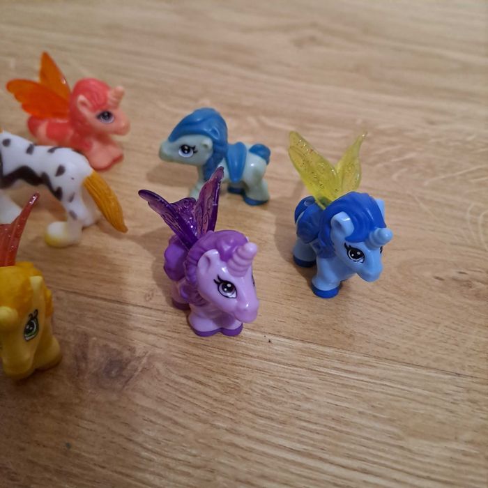 Kucyki / koniki - zestaw 10 szt. figurek