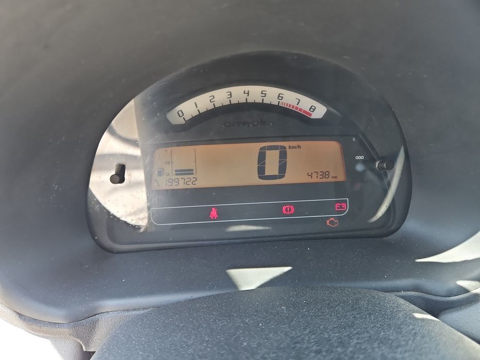 Citroen C3 1 1.1i 60cv Gasolina (Com Avaria Eletrónica)
COM AVARIA ELÉTRICA