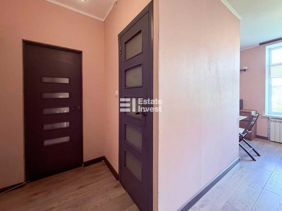 Продам 2 кімн. квартиру по вул. Металіста, 10
