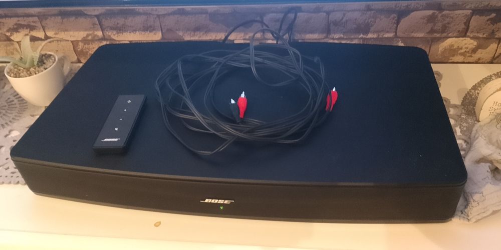 Soundbar Bose Solo TV 

Stan: bardzo doby, 100% sprawny, komp