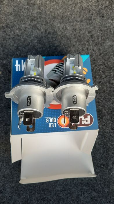 Продам LED лампы H4