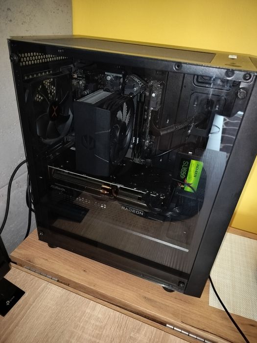 Komputer Gamingowy Ryzen 5600, 32gb ddr4, Radeon 7700XT, 1.5tb SSD