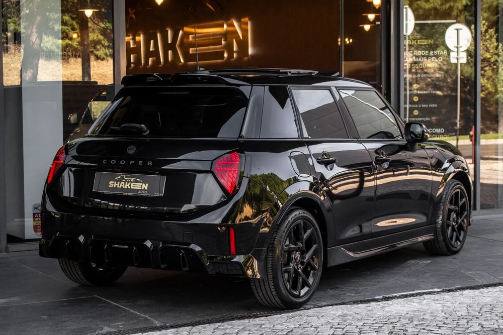 MINI 5 Portas Cooper C John Cooper Works