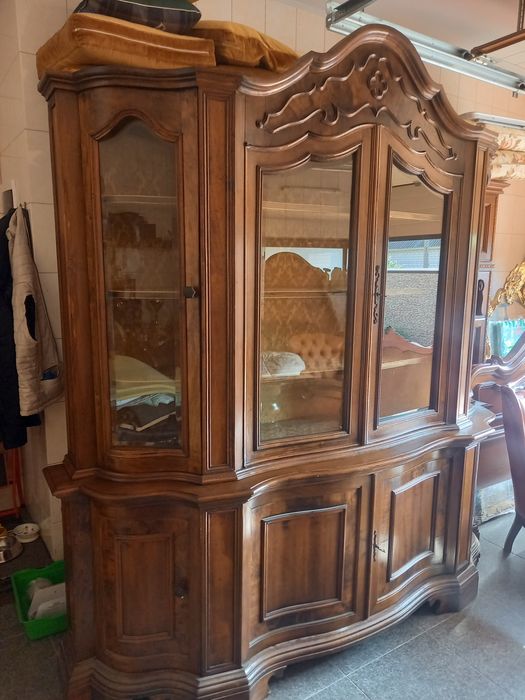 Вітрина, Сервант, Буфет.