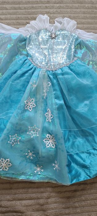 Плаття Ельзи довге