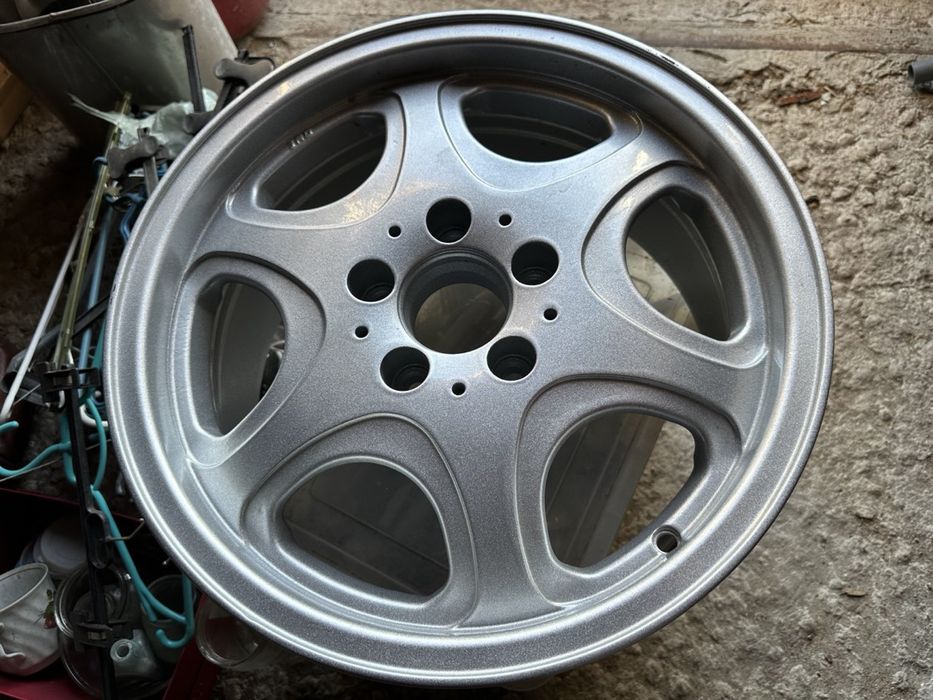 Продам оригинальные диски от мерседеса. Разболтовка 5*112