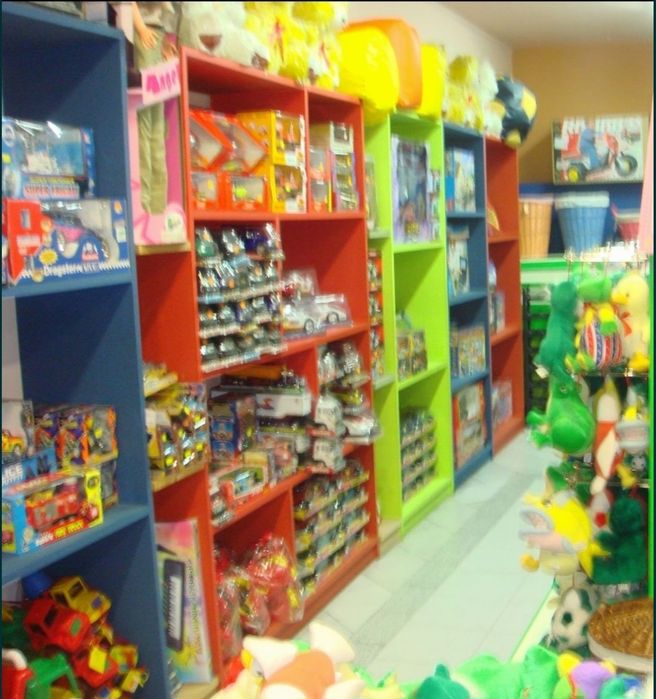 Prateleiras em Madeira