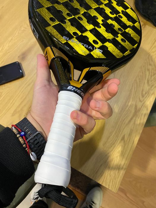 Raquete de Padel Siux ST4