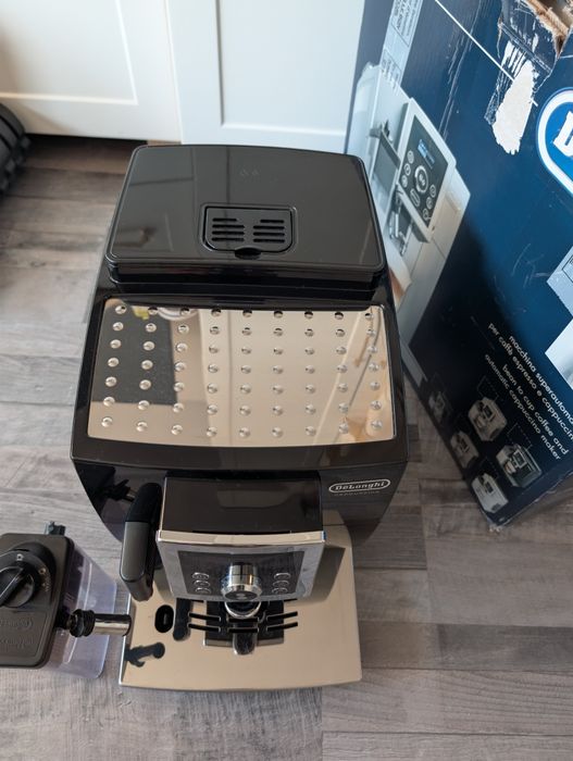 DeLonghi Cappuccino Ecam 23.460.b