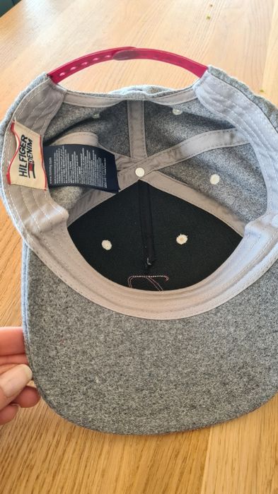 Czapka z daszkiem bejsbolówka Tommy Hilfiger Denim. Szara Drill y2k