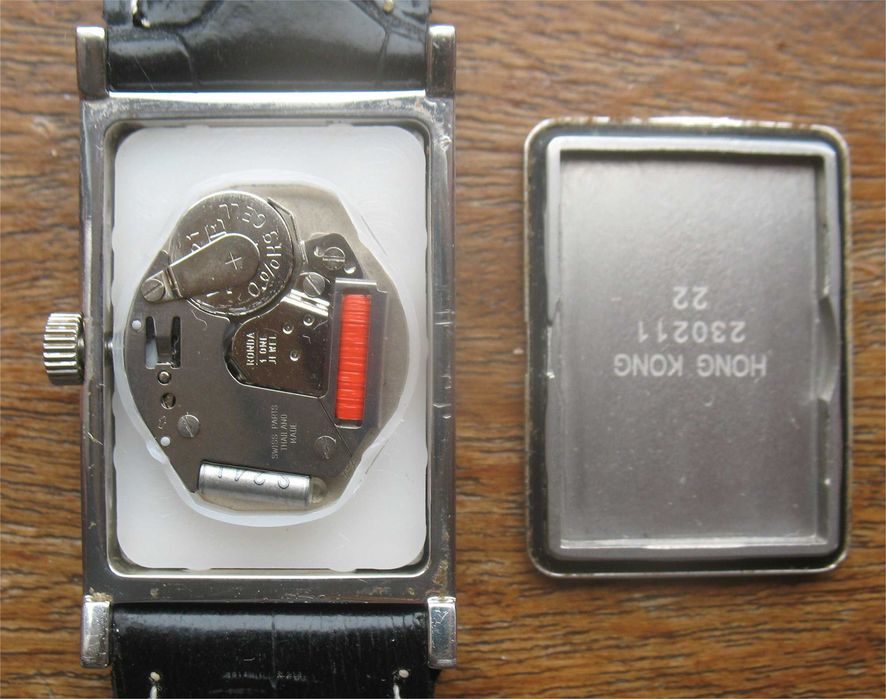 Relógio Emporio Armani - AR-2105 (Movimento Ronda)
