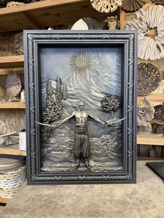 Авторська рельєфна картина "Баланс сили"