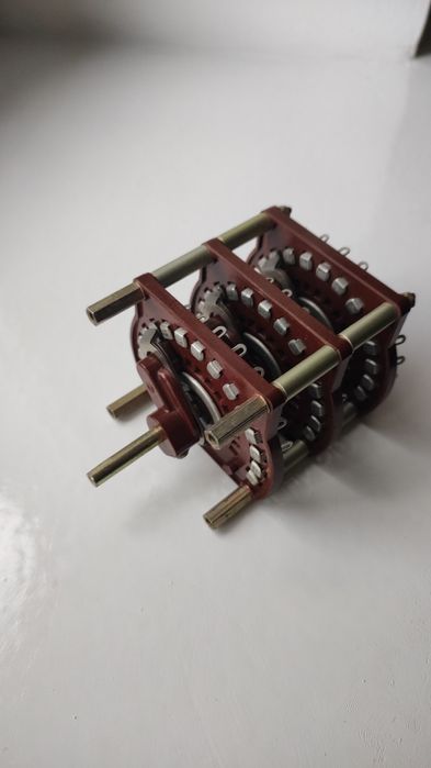 Переключатель ПЩ-15П3Н1