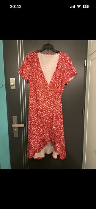 Shein sukienka kwiaty roz.44