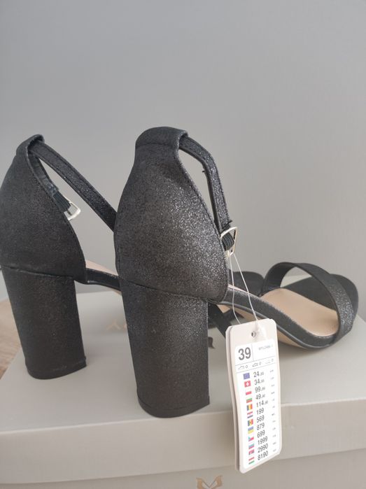 Buty na obcasie !Nowe!