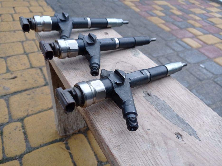 Продам форсунки nissan pathfinder 2.5