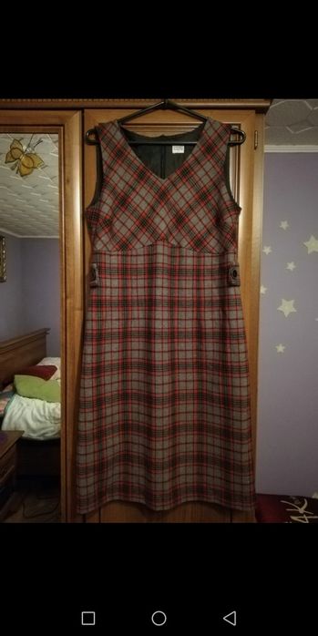 Sukienka elegancka w kratę Grey Wolf rozm 40