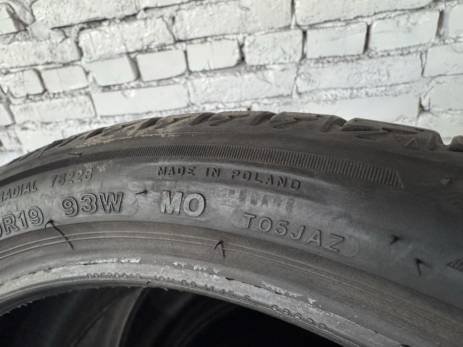 Літні Bridgestone 225/40 R19