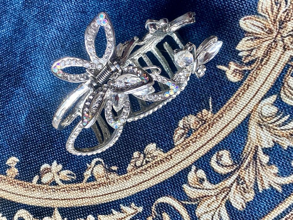 Заколка для волос крабик бабочка. Бабочки. Закололока. Бижутерия.