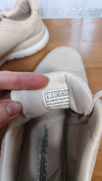 Кросівки Skechers оригінал 38