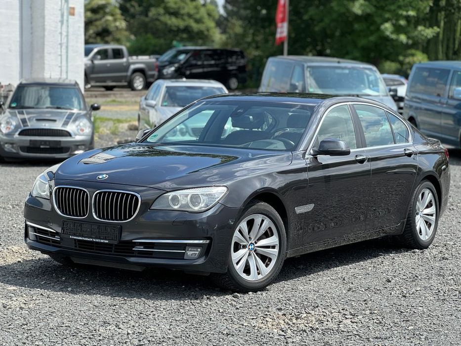 Капот BMW 7 G11 G12 2015 разборка бмв г11 г12 запчастини