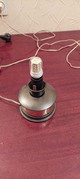 Светильник красивый