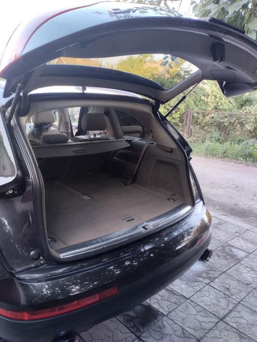 Продам AUDI Q7 в хорошому стані