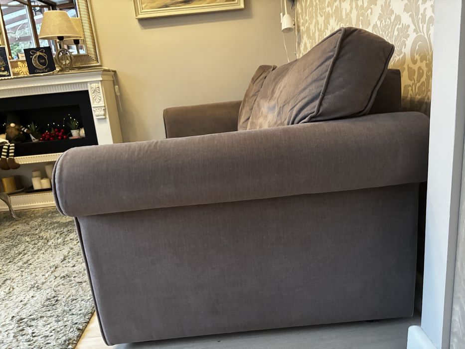 Sofa firmy Rafek, rozkładana, wym. 176 x 86 cm