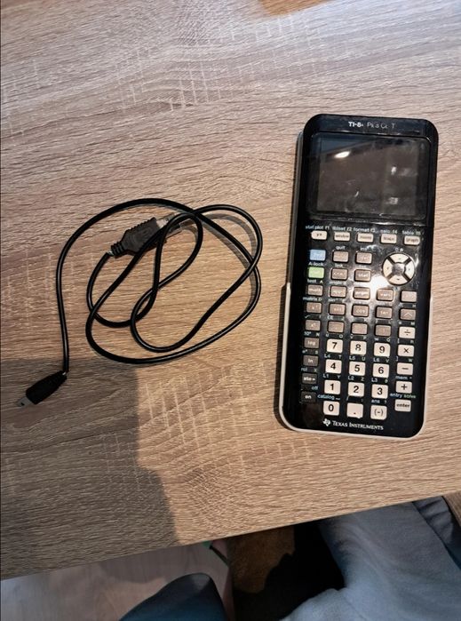 Texas instruments ti-84 plus ce-t
